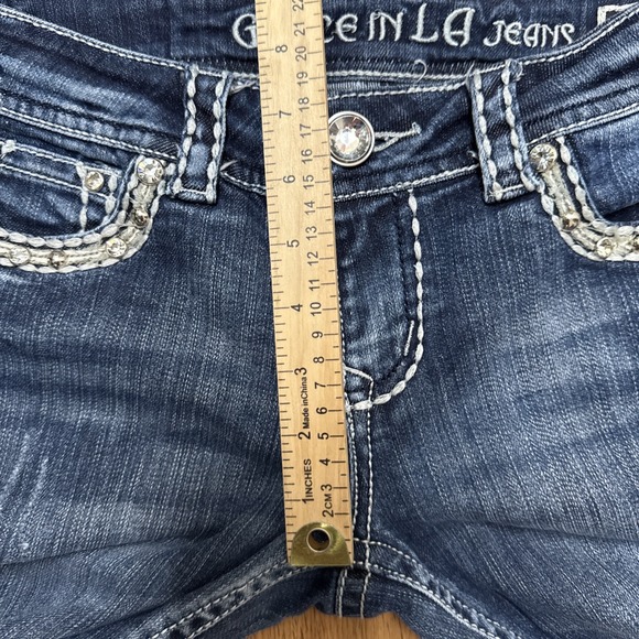 Grace In LA Women's 27 Low Rise Capri Jeans - Rhinestone Embellished Medium Wash - Picture 10 of 15